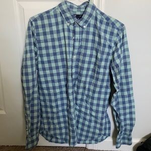 Gap Men’s slim fit checkered button down